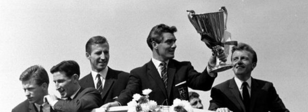 Първият уелсец, спечелил КНК, е Клиф Джоунс (третият от ляво надясно) с Тотнъм при победата с 5:1 над Атлетико Мадрид през 1963 г.