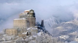 La_Sacra_ammantata_dalla_neve