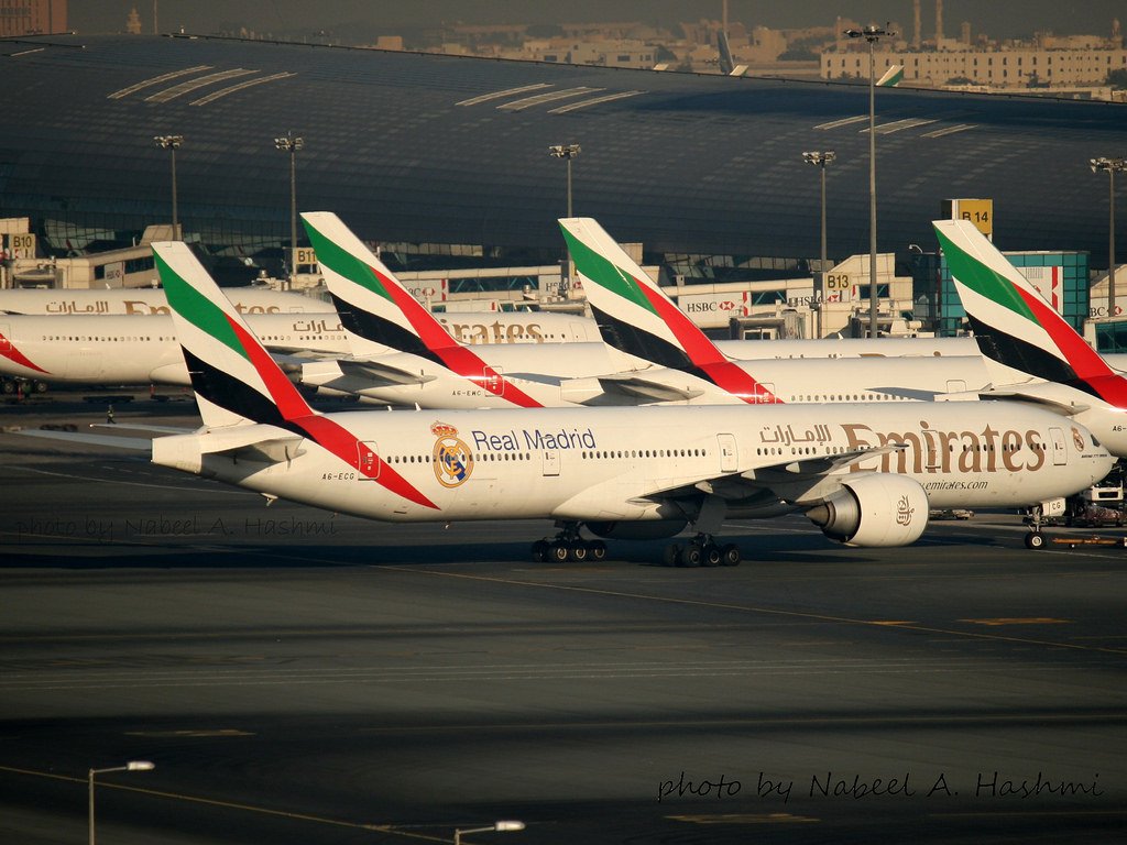 Emirates носи логото на Реал Мадрид