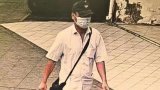 Полицията издирва "гангстер, носещ шапка и маска"