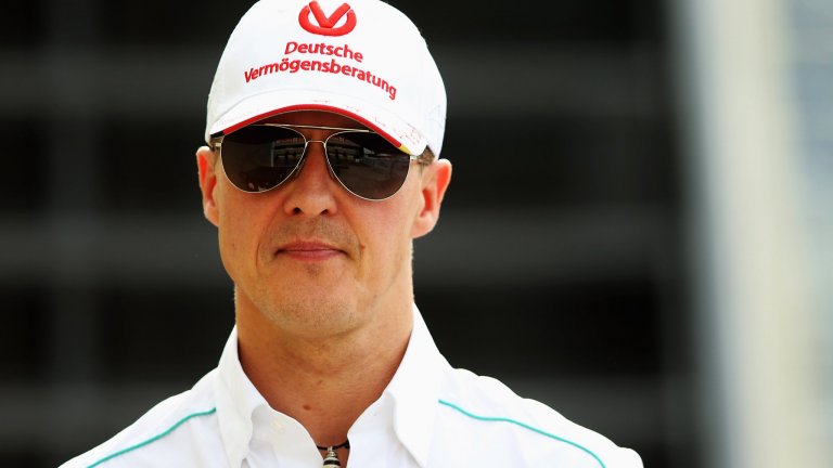 "Забавиха се твърде дълго с Шумахер. Диша и сърцето му бие, но нищо повече"