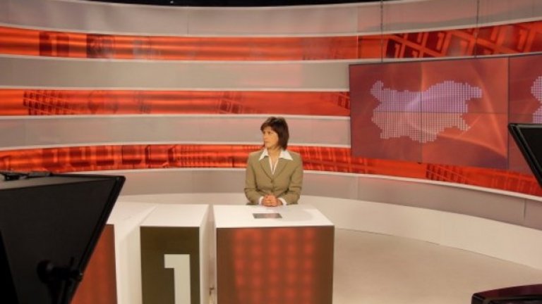 БНТ и БНР са длъжни да създават "предавания, предназначени за българските граждани, за които българският език не е майчин, включително и на техния език". На какви езики, под каква форма и на каква цена - така и не става ясно.