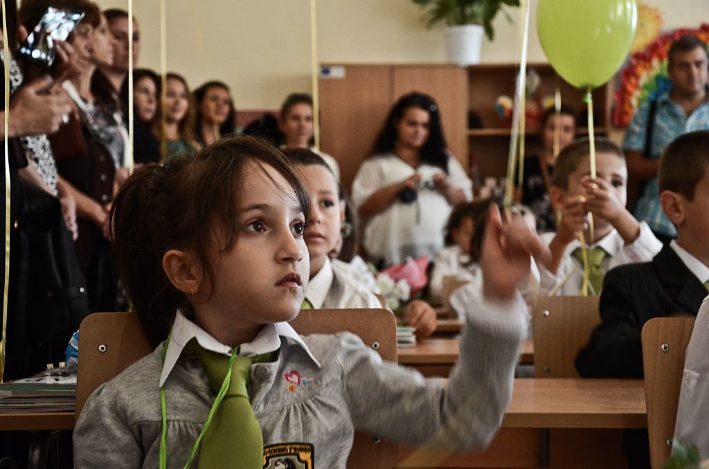 училище, образование, първи учебен ден, първокласници