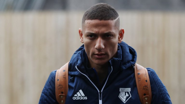 Ричарлисон се е сблъскал с бедност, разбито семейство, престъпност и наркотици още в детството си, а няколко пъти е бил близо до смъртта. Затова трудностите във Висшата лига няма как да го уплашат