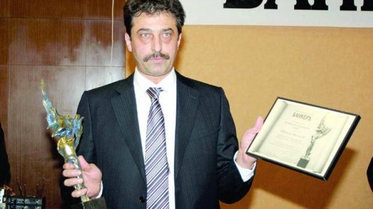 Съпругата на Цветан Василев – на разпит