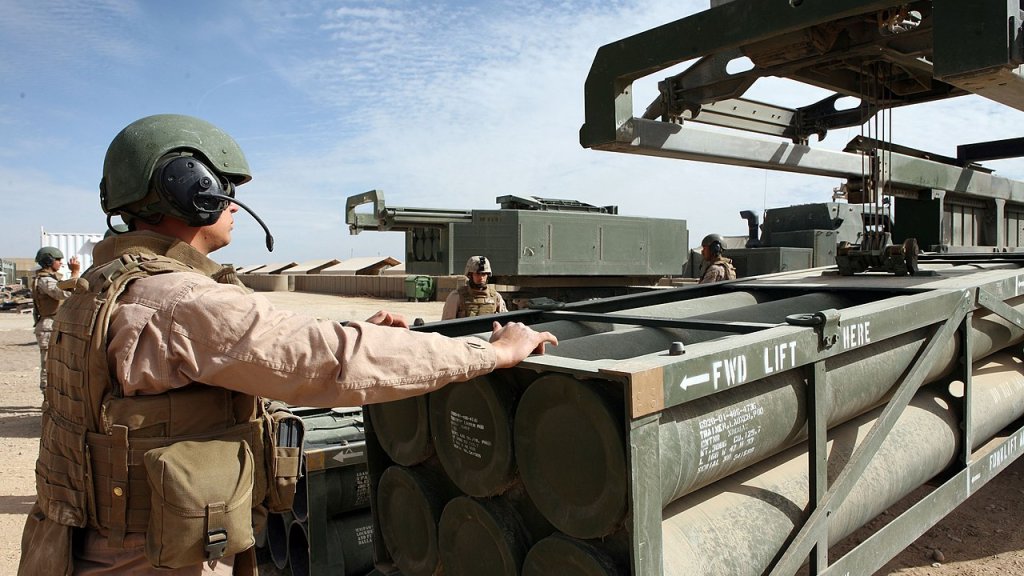 1280px-USMC-090301-M-0000S-006