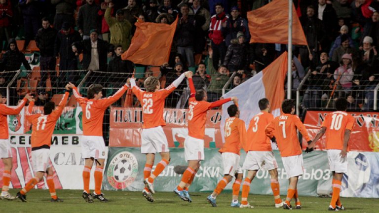 При победа над Локомотив (София) "оранжевите" ще извоюват четвъртата титла в историята си кръг преди края