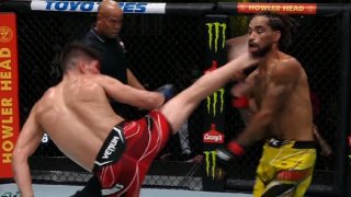 5 секунди преди гонга чилиец произведе нокаута на годината в стил Чък Норис (видео)