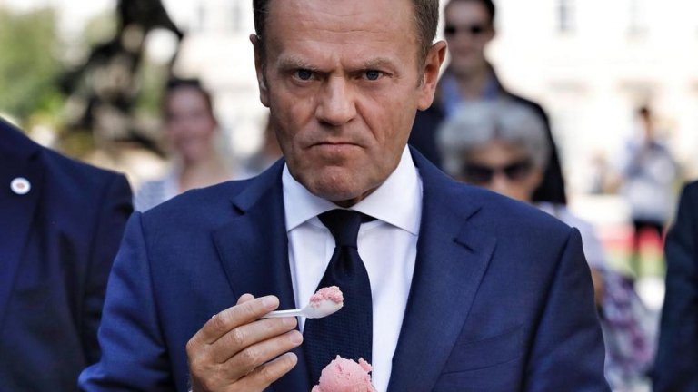 "Брилянтно тролене" или Instragram дипломацията на Доналд Туск