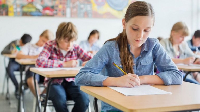 Според родители подобни неща влияят "абсолютно негативно", защото децата щели "да потърсят повече информация"