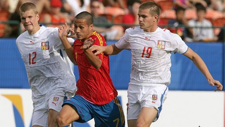 Новото испанско попълнение на "сините" стана европейски шампион до 19 години през 2006 г.