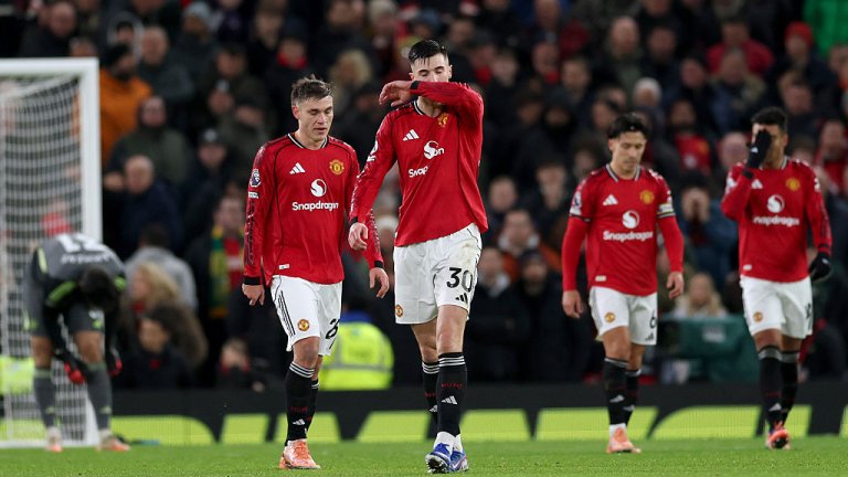 Юнайтед не успя да победи последния във Висшата лига