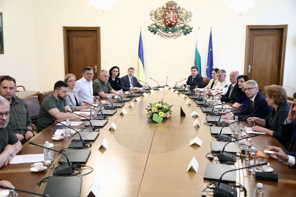 Володимир Зеленски в България: Какво ще прави украинският президент у нас