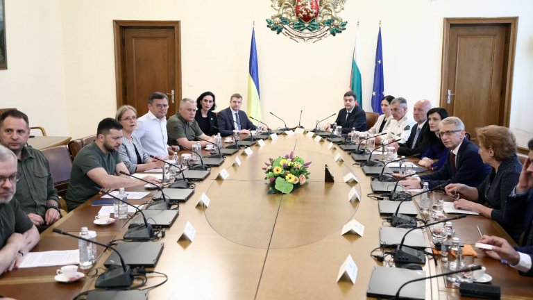 Володимир Зеленски в България: Какво ще прави украинският президент у нас