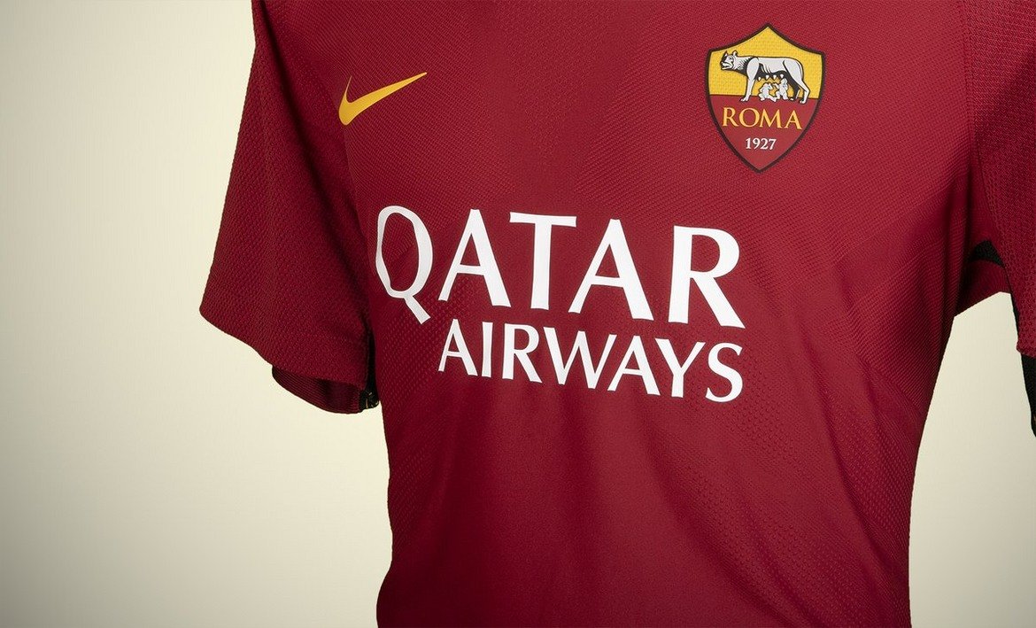 Qatar Airways пък е едва седмият спонсор, който се появява на екипите на „вълците“ в 90-годишната история на клуба, и първият от 2012-а насам