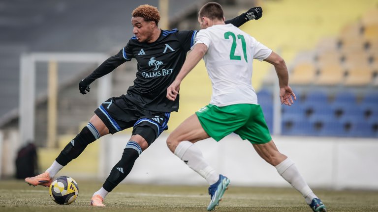 СТК позволи на Левски да картотекира Око-Флекс