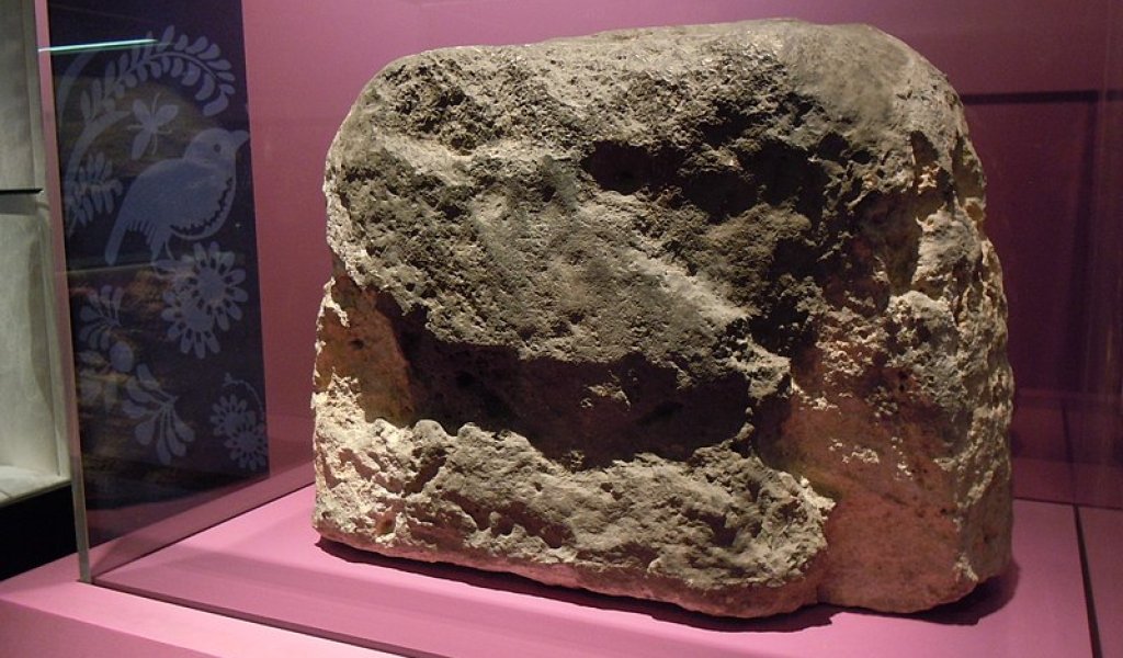 800px-The_London_Stone