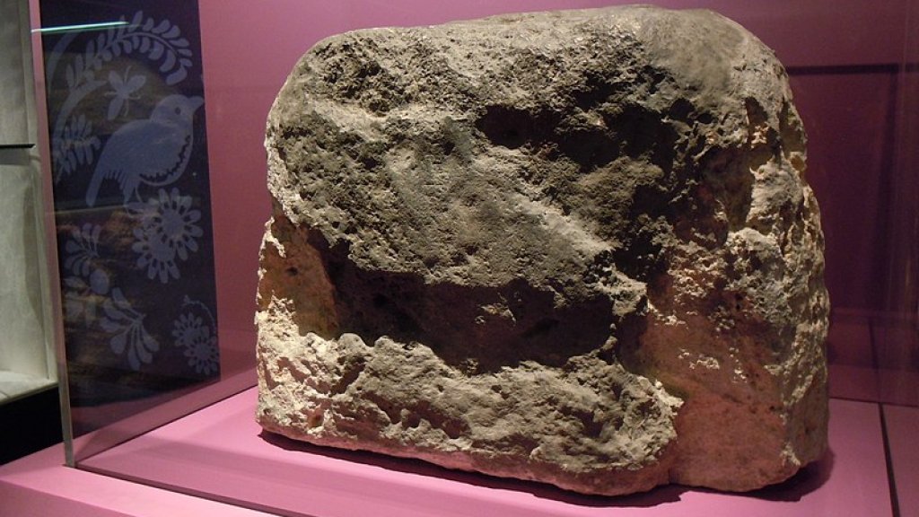 800px-The_London_Stone