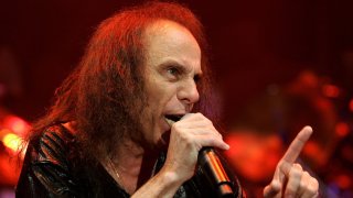 Музикални хроники: Black Sabbath и Rainbow му треснаха вратата и той отговори с един от най-великите дебютни албуми