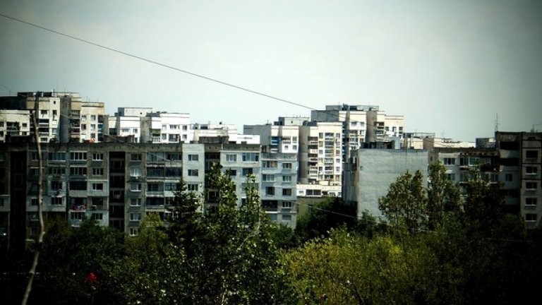 В ежедневни разговори в квартала стана ясно, че никои не ви познава, не ви е виждал и чувал. А уж тече предизборна кампания и се предполага че сте сред народа?!!
