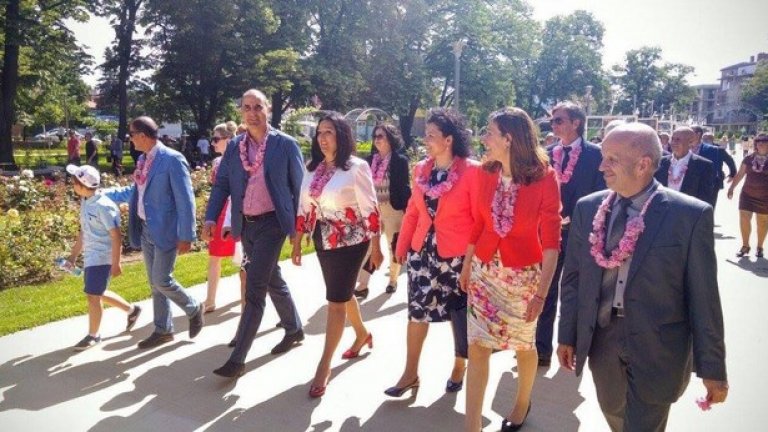 "Той това, дето е построил, вие не можете да му съгласувате времената"