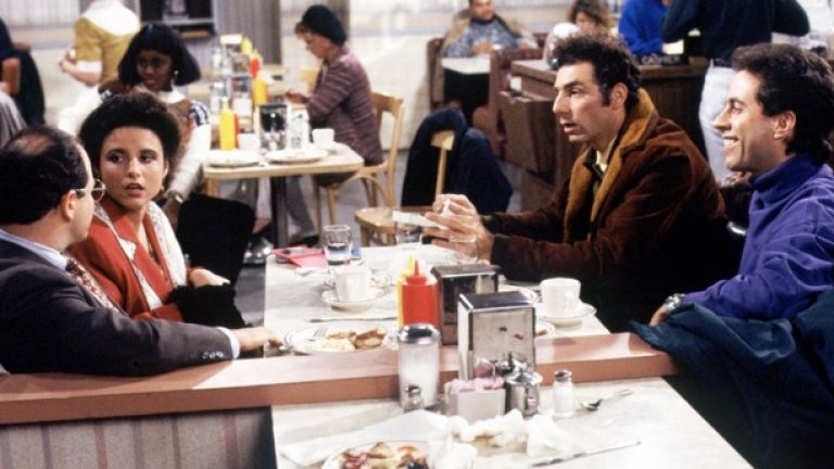 Зайнфелд (1997-1998) 
В деветия и последен сезон на сериала не отсъстваха и добри епизоди, трябва да признаем. Но без един от създателите на шоуто - Лари Дейвид, то просто стана някак уморено и оставено на самотек. 
Но най-големият проблем на последния сезон не е напускането на Лари Дейвид, а завръщането му. Той решава да напише 75-минутния финал на сериала, в който героите са арестувани и се изправят пред всичките си отминали провинения. Вместо забавен, последният епизод на една от най-добрите телевизионни комедии е просто не на място. Много от зрителите остават с впечатлението, че Лари Дейвид се е върнал, за да унищожи рожбата си.