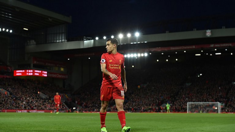 2 Ливърпул отново допусна гол. И не трябва да има изненадани. В последните си 22 срещи от първенството футболистите на Юрген Клоп имат едва 2 чисти мрежи, а „Анфийлд“ е всичко друго, но не и крепост, от която гостуващите тимове се притесняват. Ако има нещо, което германският наставник непременно трябва да промени, то това е постоянството в защита. Всичко останало може да се компенсира.