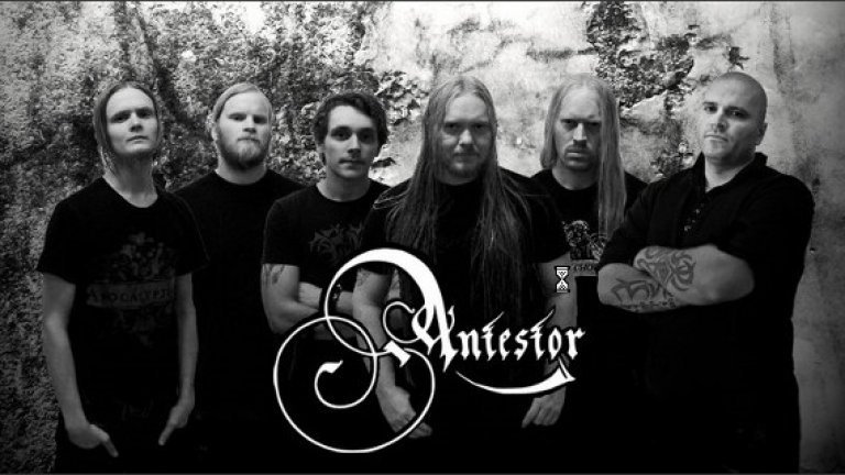 White Metal
Антипод на всичко досегашно, белият метъл, познат още като християнски метъл, усвоява блек метъл стилистиката, но вместо на злокобни, брутални и мизантропски послания, залага на християнските теми и ценности в песните. Antestor, Admonish, Crimson Moonlight и Horde са сред изтъкнатите примери.