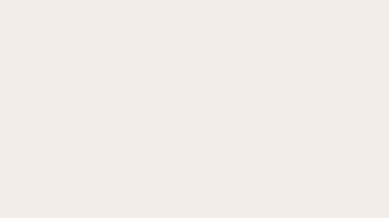 

Schoolboy Q обича заснетите с размах клипове и направи седем такива за албума си Blank Face. Като най-добро попадение може да бъде посочен Groovy Tony, където рапърът е злодеят в мрачна гангстерска история, комбинираща нихилизма на шутър видеоигрите с дезориентираща визия като в сън.