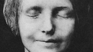 L'inconnue_de_la_Seine_(masque_mortuaire)
