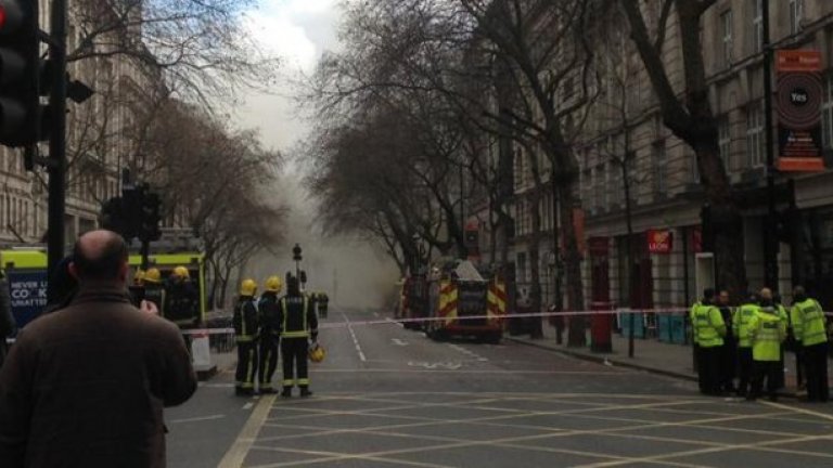 Евакуирани са 2000 души заради пожар под земята в центъра на Лондон