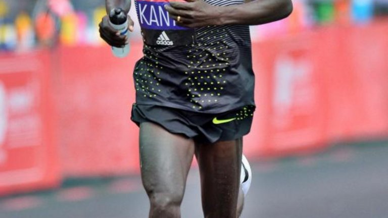2. Край с футбола. По средата на сезона Канте решава, че ще сложи край на кариерата си, за да сбъдне детската си мечта – да стане маратонец.