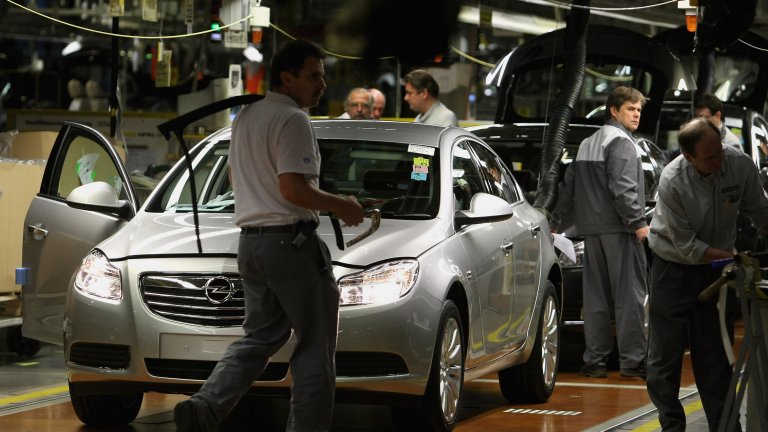 Фолкер Висинг успя да си спечели исканата вратичка в забраната за 2035 г.