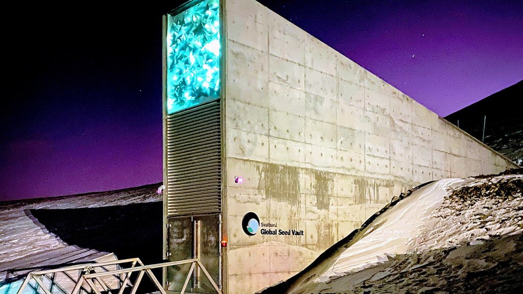 1280px-Entrance_to_the_Seed_Vault_(cropped)