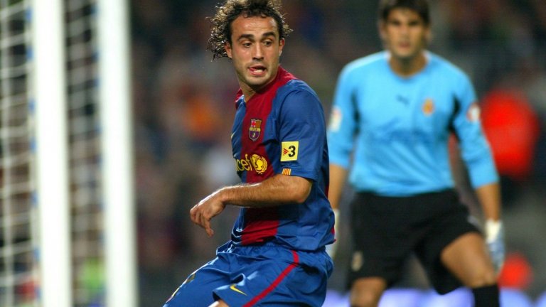 9. Санти Ескеро
Бившият нападател изкара три години в Барселона, след като бе привлечен като свободен агент през лятото на 2005 г. В този период изигра 39 мача за каталунците, в които вкара седем гола. Ескеро има един-единствен двубой с националната фланелка на Испания – при позорната загуба с 2:3 от Кипър в квалификациите за Евро 2000. Продукт на академията на Осасуна, нападателят игра още за отборите на Атлетико Мадрид и Майорка, преди да сложи край на кариерата си през 2009 г., отново в цветовете на Осасуна.