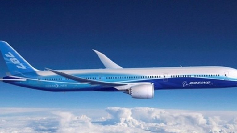 Boeing 787-8 Dreamliner, Мексико
Най-скъпият правителствен самолет в света не принадлежи на някой петролен шейх, а на мексиканския президент Енрике Пена Нието, който се вози в Boeing 787-8 Dreamliner. Не само цената на возилото - 600 млн. долара, е зашеметяваща, но и външният му вид, както и  му функционалността му – този авиационен звяр достига нечовешката скорост от 1000 мили в час и може да прелети от западния бряг на Северна Америка до Източния бряг на Азия, без да има нужда от зареждане. За интериора не знаем нищо, но не може и да има следа от съмнение, че и той е извънмерно луксозен.