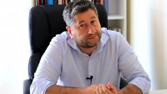 Съпредседателят на "Демократична България" иска успокояване на тона и разговор с "Има такъв народ"