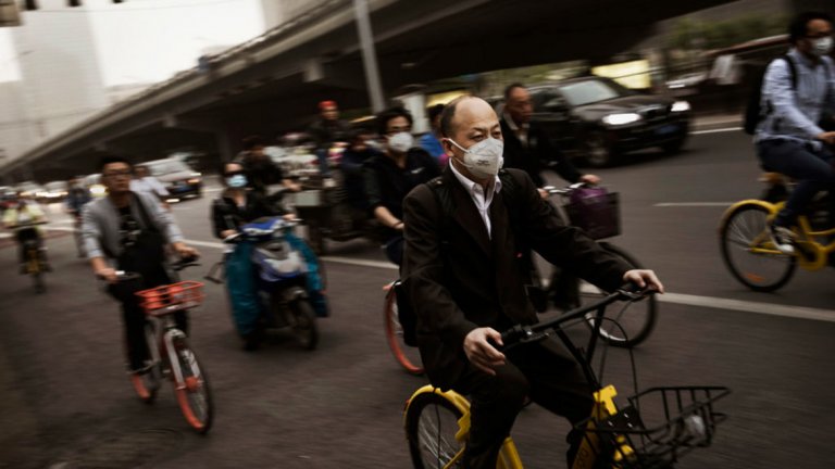 Пясъчните бури, които сериозно влошават здравето на хората основно в градовете, са следствие на все по-увеличаващата се пустинна площ на Китай
