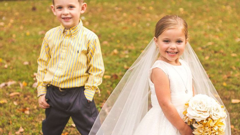 This-adorable-5-year-old-girl-asked-for-to-marry-with-her-best-friend-before-a-complicated-surgery-5a056c2404cf1__880