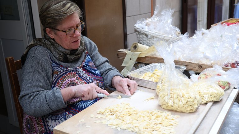 И на Ботуша търсят отговор на въпроса защо цените на спагетите растат, след като пшеницата поевтиня