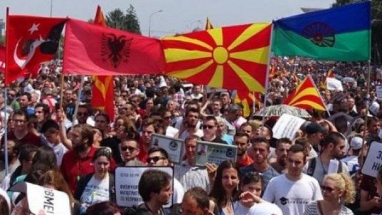 Лидия Димковска е разпознаваем автор на европейско ниво, има пет стихосбирки и два романа