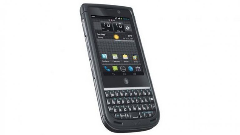 NEC Terrain
Погледнете тази здрава машина. NEC Terrain e направен за тези, които се нуждаят от устройство, което ще устои на на няколко падания и удари, без да му се счупи стъклото. 
Освен здравия панел, телефонът предлага и QWERTY клавиатура. 
Екранът е едва 3.1 инча, процесорът също не е впечатляващ – двуядрен 1.5GHz Snapdragon, а вградената памет е 8GB. 
Въпреки, че едва ли е по вкуса на всеки NEC Terrain получава доста добри отзиви от тези, които се нуждаят от нещо значително по-здраво от iPhone. 
Цена: $84.99
Държава: САЩ
Предимство: Здрав корпус