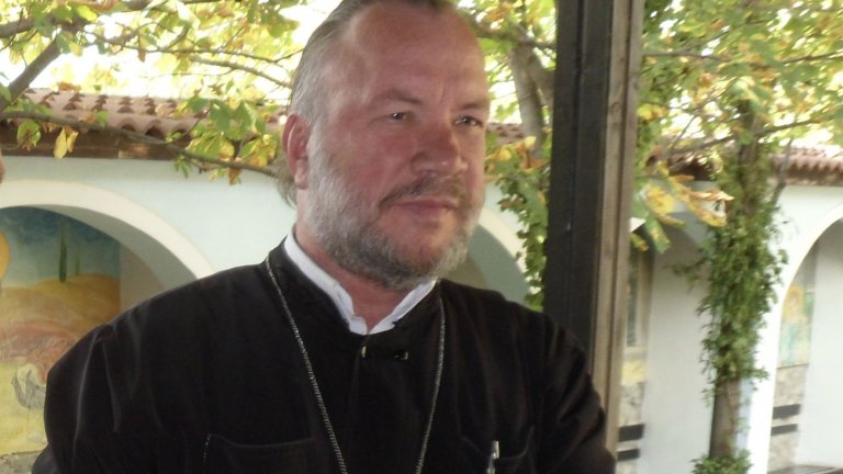 Почина "Кръстителя на Родопите" отец Боян Саръев