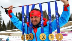 Русия спечели 30 от възможните 72 златни медала на Параолимпиадата в Сочи. На снимката: Роман Петушков с рекордните си шест златни медала в рамките на една Параолимпиада. Петушков спечели отличията си в ски бягането и биатлона.
