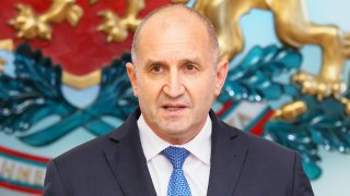 Президентът отново се разграничи от движението, тръгнало да става партия