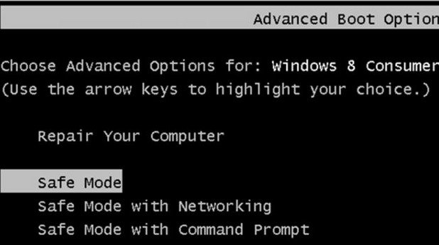 6. В търсене на Safe Mode

Safe Mode е точно това, което очаквате (и ви е спасявало неведнъж през годините) - безопасен начин да стартирате компютъра в режим без автоматично тръгващи програми, изчистен само до най-важните драйвери. Той често помага на компютъра да стартира, когато иначе това не се случва по една или друга причина.

При Windows 10 достъпът е малко по-нетрадиционен, отколкото беше досега. За да влезете в Safe Mode задръжте Shift докато се зарежда Windows (или го задръжте, докато давате рестарт).