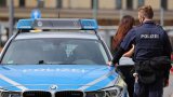 Мъжът се барикадирал в жилището си