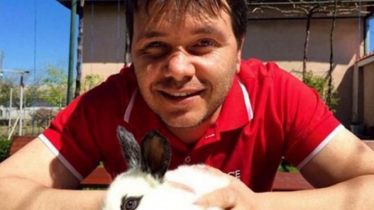 Развъждане на зайци - последното хоби на по-младия Стоичков.