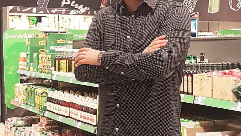 Кирил Лудачки (на снимката) е сред първите назначени по програмата за подготовка на кадри, а нови групи по програмата започват в началото на месеците януари, април, юли и октомври.