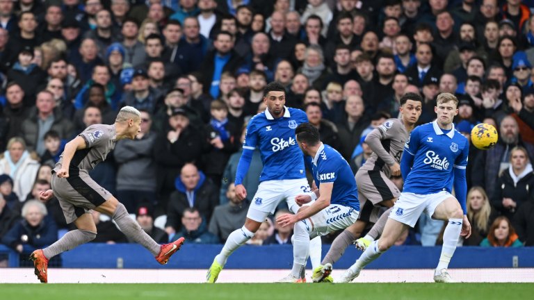 Ричарлисон вкара два на бившия си тим, но Тотнъм си тръгна разплакан